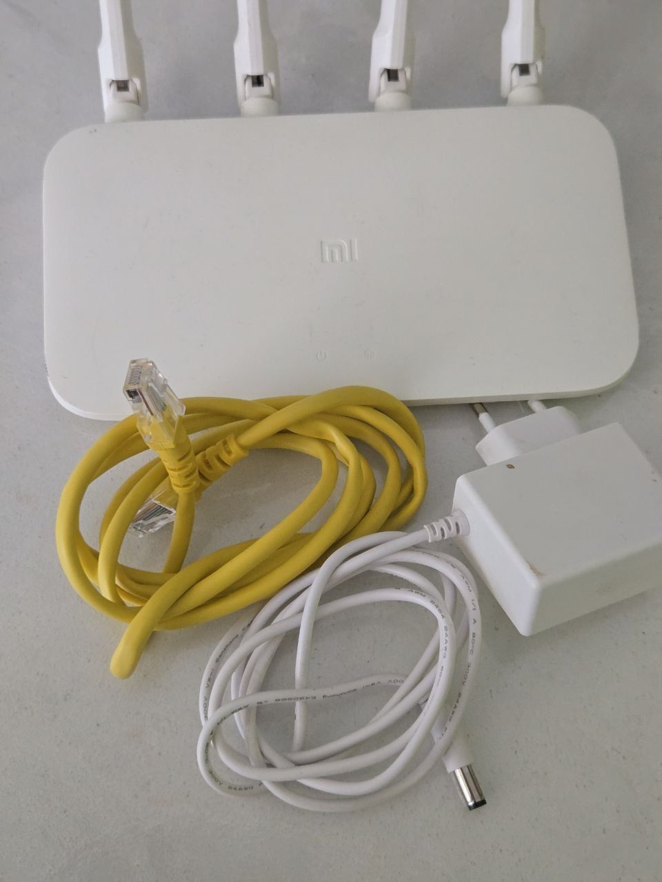 Маршрутизатор Xiaomi Mi Router 4C    (модель R4CM / DVB4231GL) Роутер - фото фото фото 2