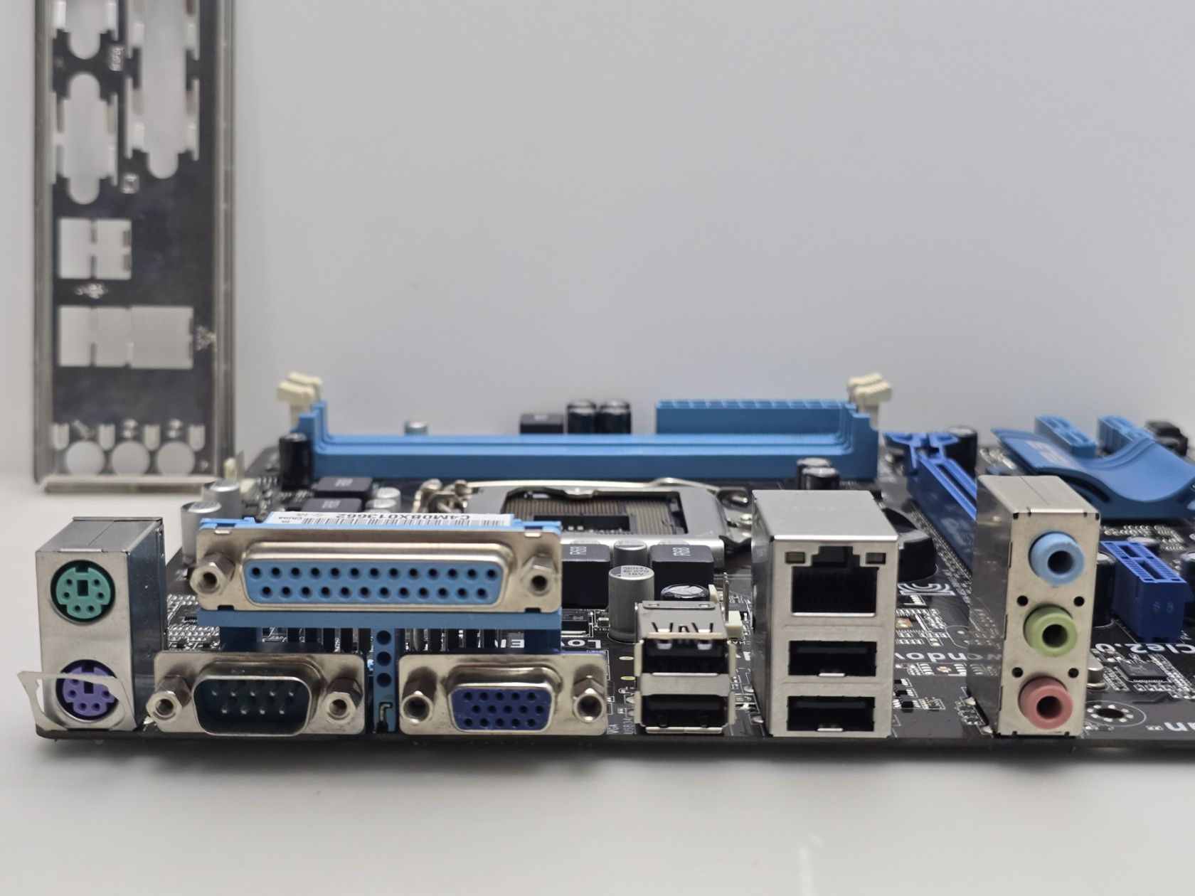 Материнська плата ASUS P8H61-M LX  (Socket 1155,DDR3,б/у) - фото фото фото 2