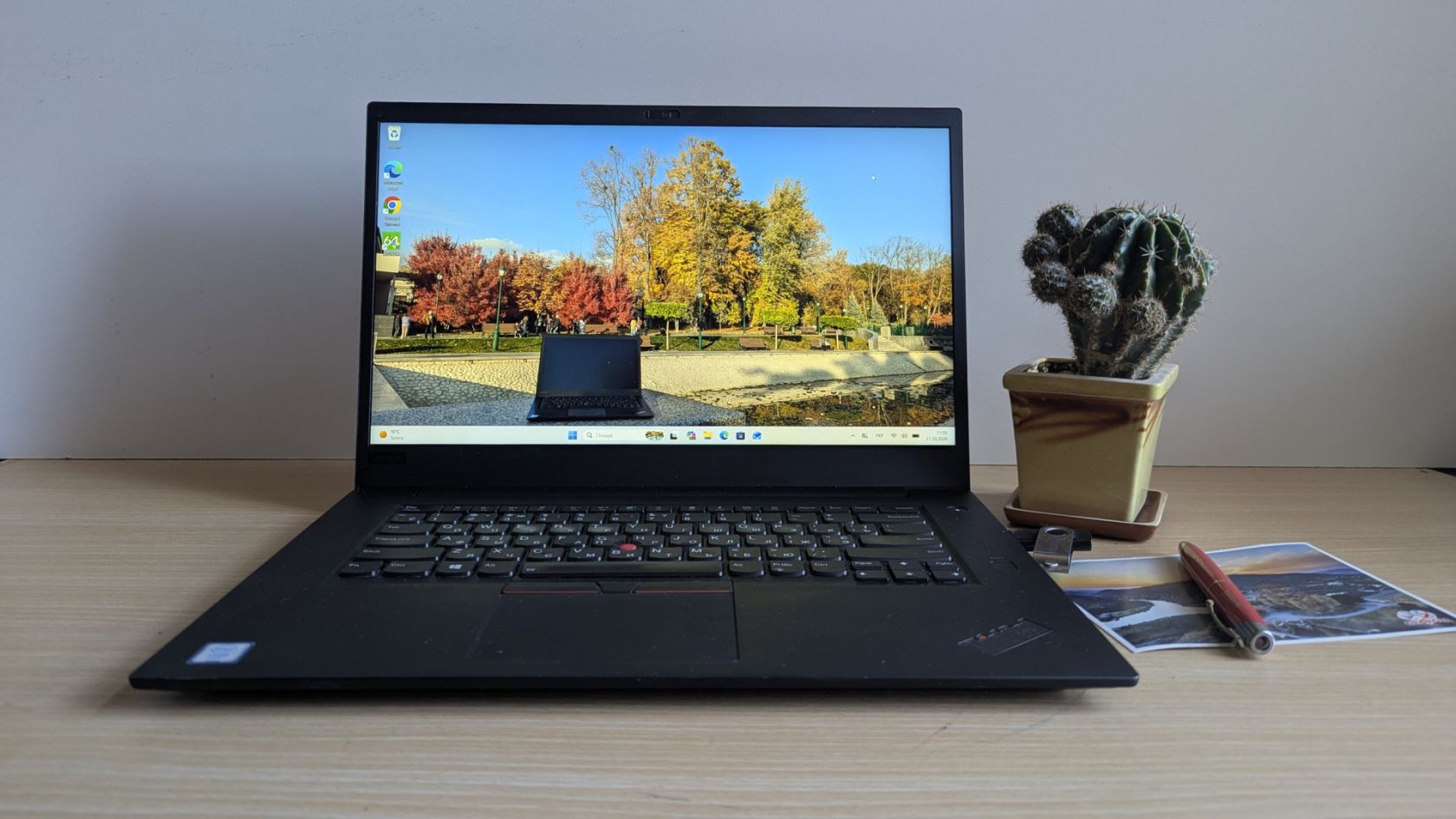 Ноутбук Lenovo ThinkPad  P1 g1 20MD002MUS sn: R90SP17F - фото фото фото 0