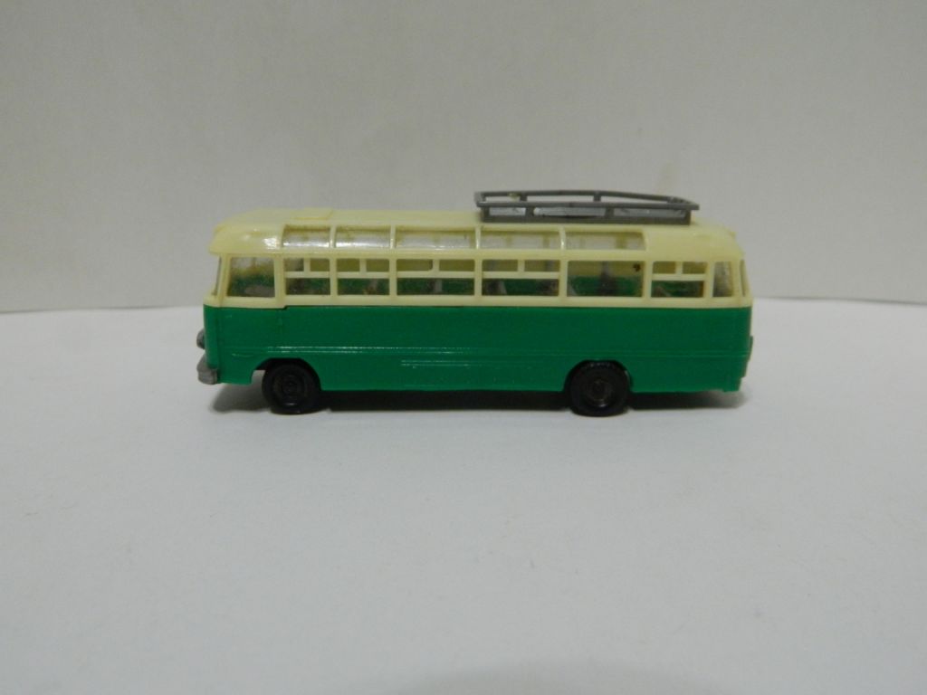 Автобус IKARUS 31. ESPEWE/PERMOT 1:87 H0  (71239). - фото фото фото 2