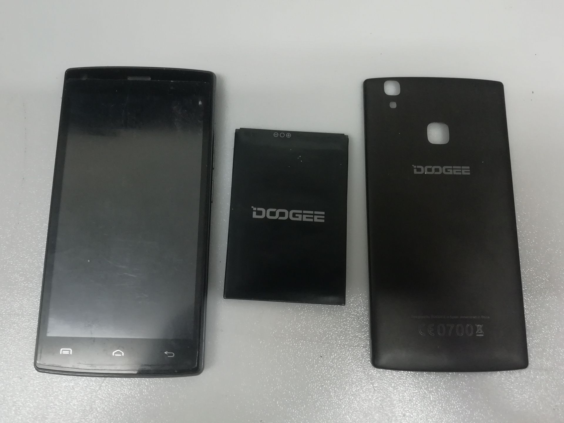 Телефон на запчасти Doogee X5 Max   (Аккумулятор, Экран, тачскрин, Материнская плата) - фото фото фото 2