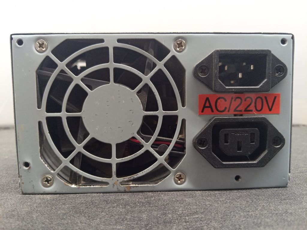 Б/У Блок живлення PROLOGIX model P4-390W 80FAN код Б309 - фото фото фото 1