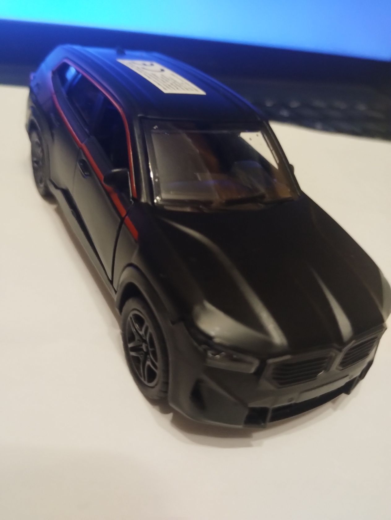 Іграшкова металева машинка, колекційна модель автомобиля BMW XM,  розмір 1/36 - фото фото фото 11