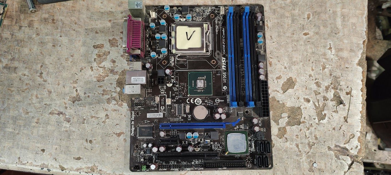 Мат. плата MSI G41M-P33 Combo LGA775 G41 PCI-E LAN SATA MicroATX 2DDR2+2DDR3 № 242203113 - фото фото фото 0