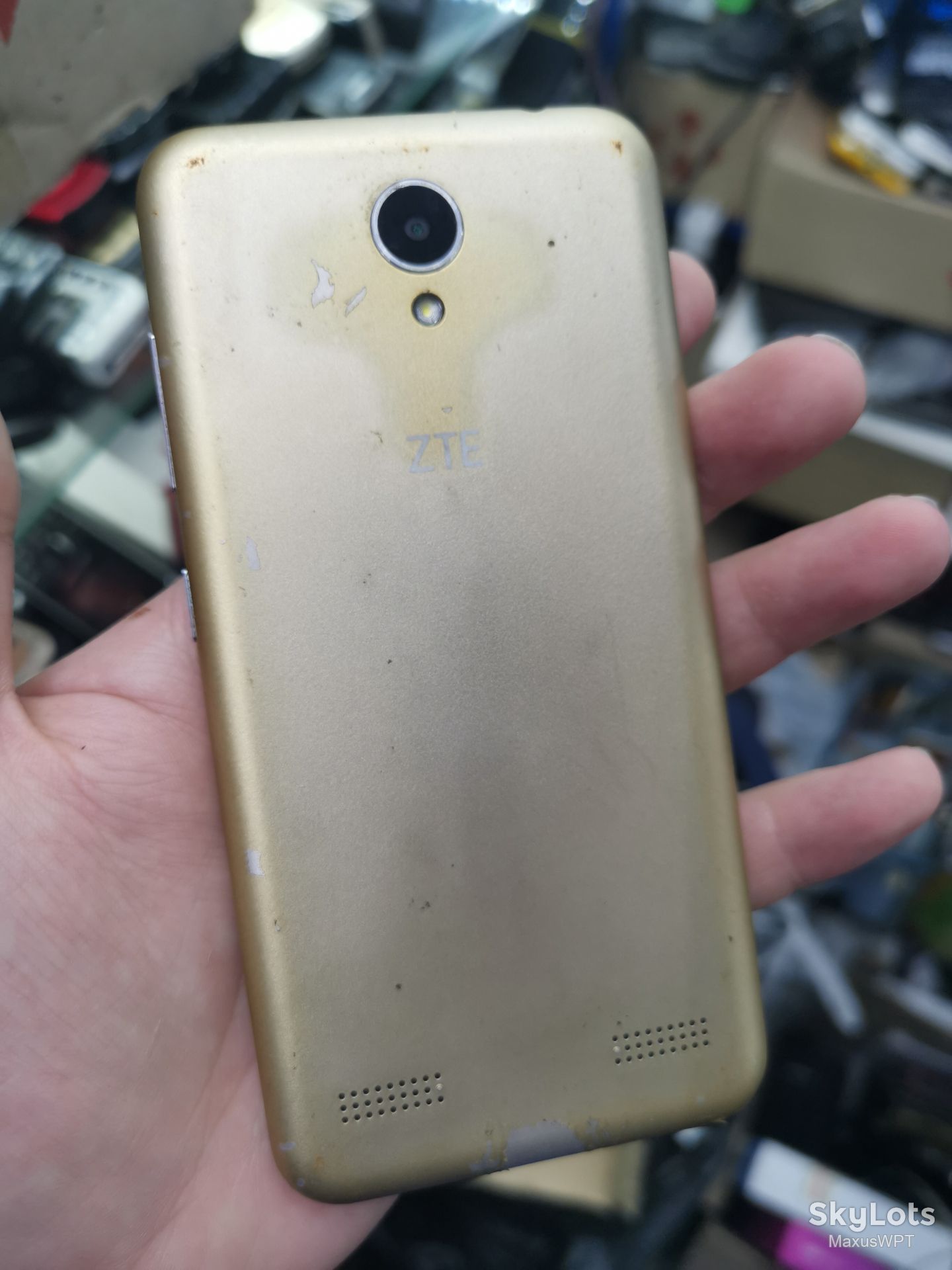 #173 Sklad Zte Blade A520 gold - фото фото фото 1