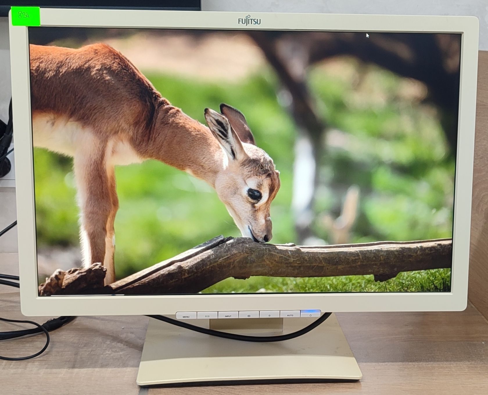 Монітор 22” Fujitsu B22W-7 LED, VGA, DVI, DP - б/у - фото фото фото 0