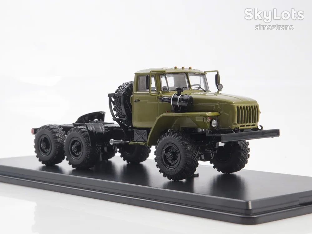 УРАЛ-44202-0311-31 седельный тягач   (1985) - SSM   (Start Scale Models) - фото фото фото 5