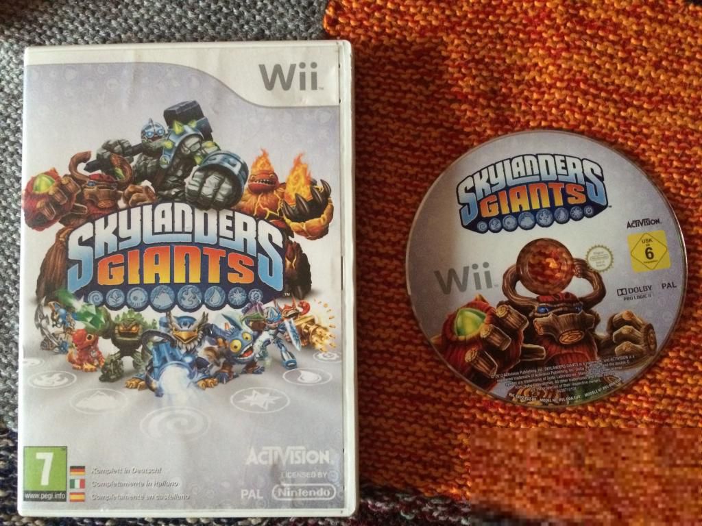 Игра на Nintendo Wii "Skylanders: Giants"      (PAL) - фото фото фото 1