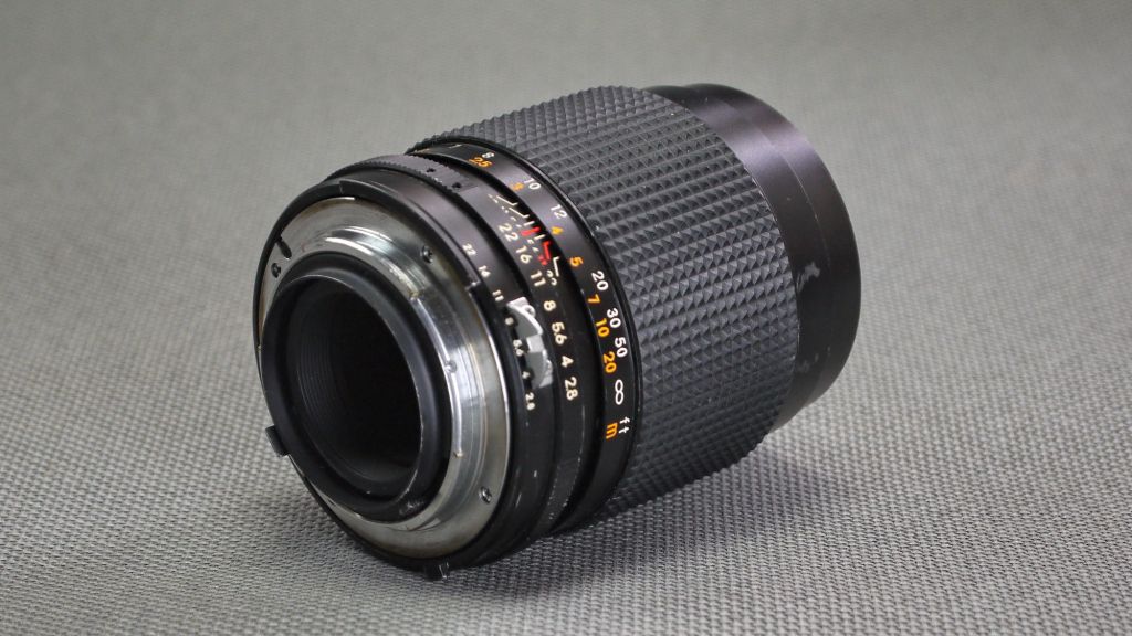Nikon F светосильный телеобъектив Quantaray        (sigma) 135mm/2,8 ф52мм Вживане - фото фото фото 5
