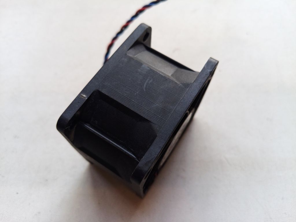Б/У Кулер серверний 60x60x38 Delta Electronics Model: FFB0612EHE 12V, 1.20A, 3pin код.К11 - фото фото фото 2