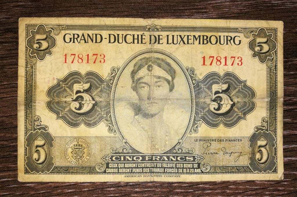 LUXEMBOURG Люксембург 5 фpaнков 1944. Без серии - фото фото фото 0