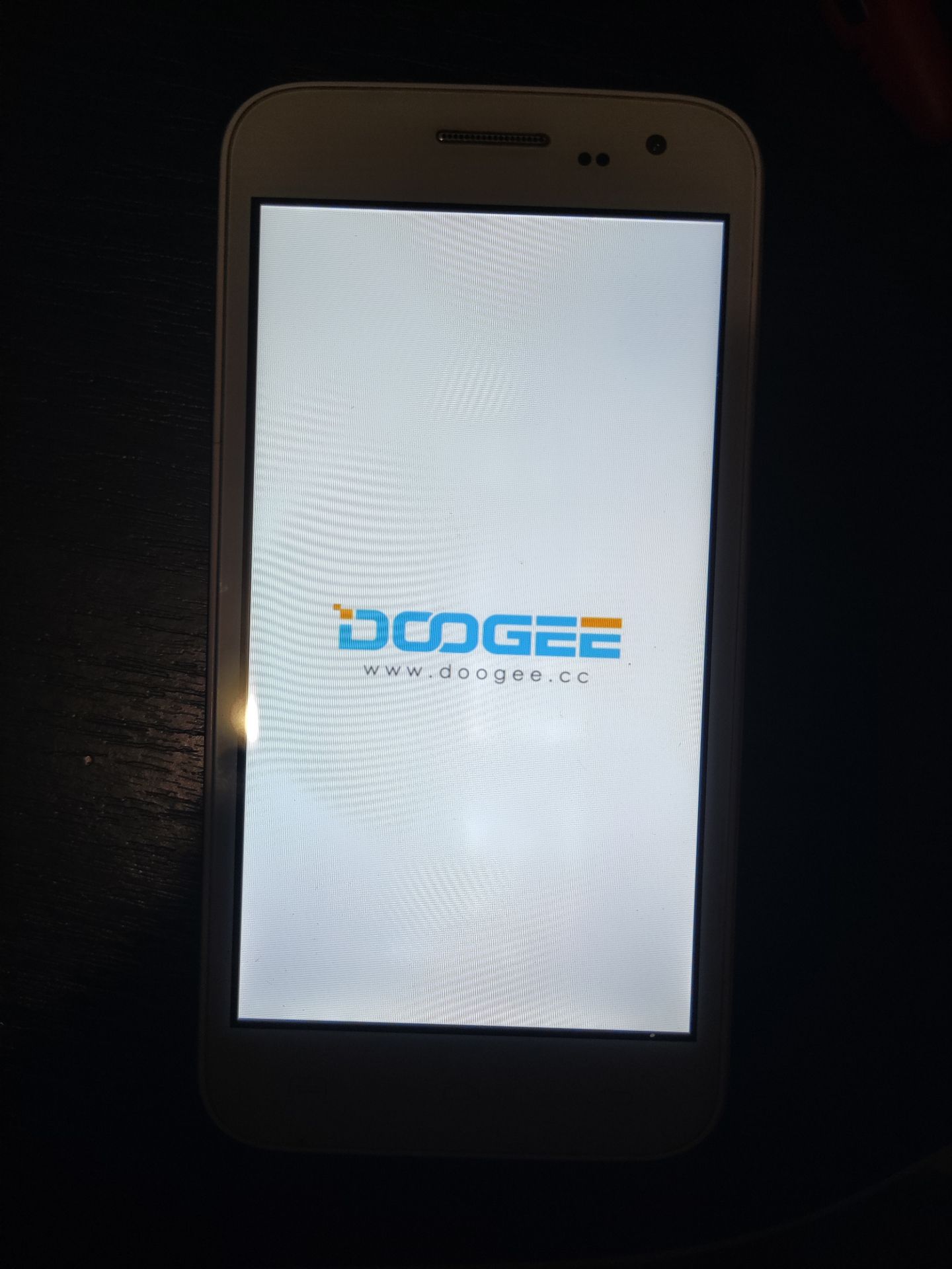 Мобильный телефон Dodgee Doodgee Voyager2 DG310 - фото фото фото 1