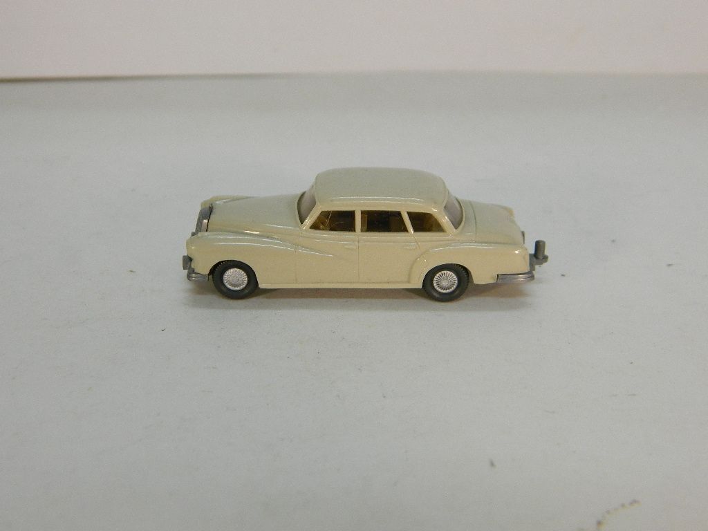 Автомобиль MB 300 C. WIKING 1:87 H0  (11735) . - фото фото фото 2