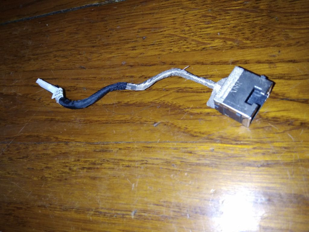 Вхід роз'єм LAN мережа на ноутбук Fujitsu AH532 A532 - фото фото фото 0