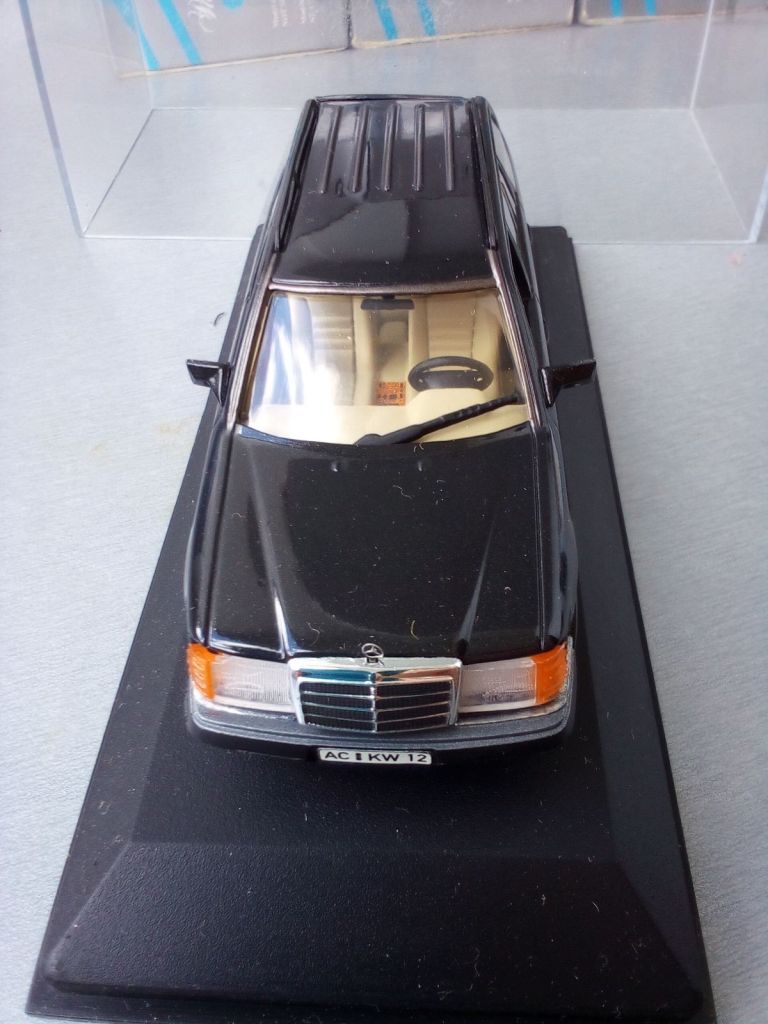 1/43 Minichamps Mercedes Benz 300 TE 1990 - фото фото фото 2