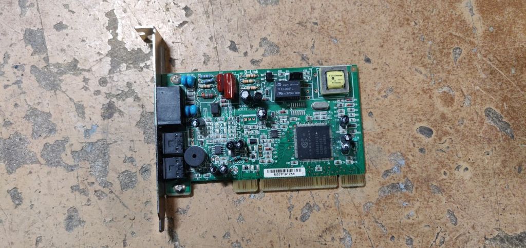 Модем D-Link DFM-562I/SG PCI № 221912 - фото фото фото 0