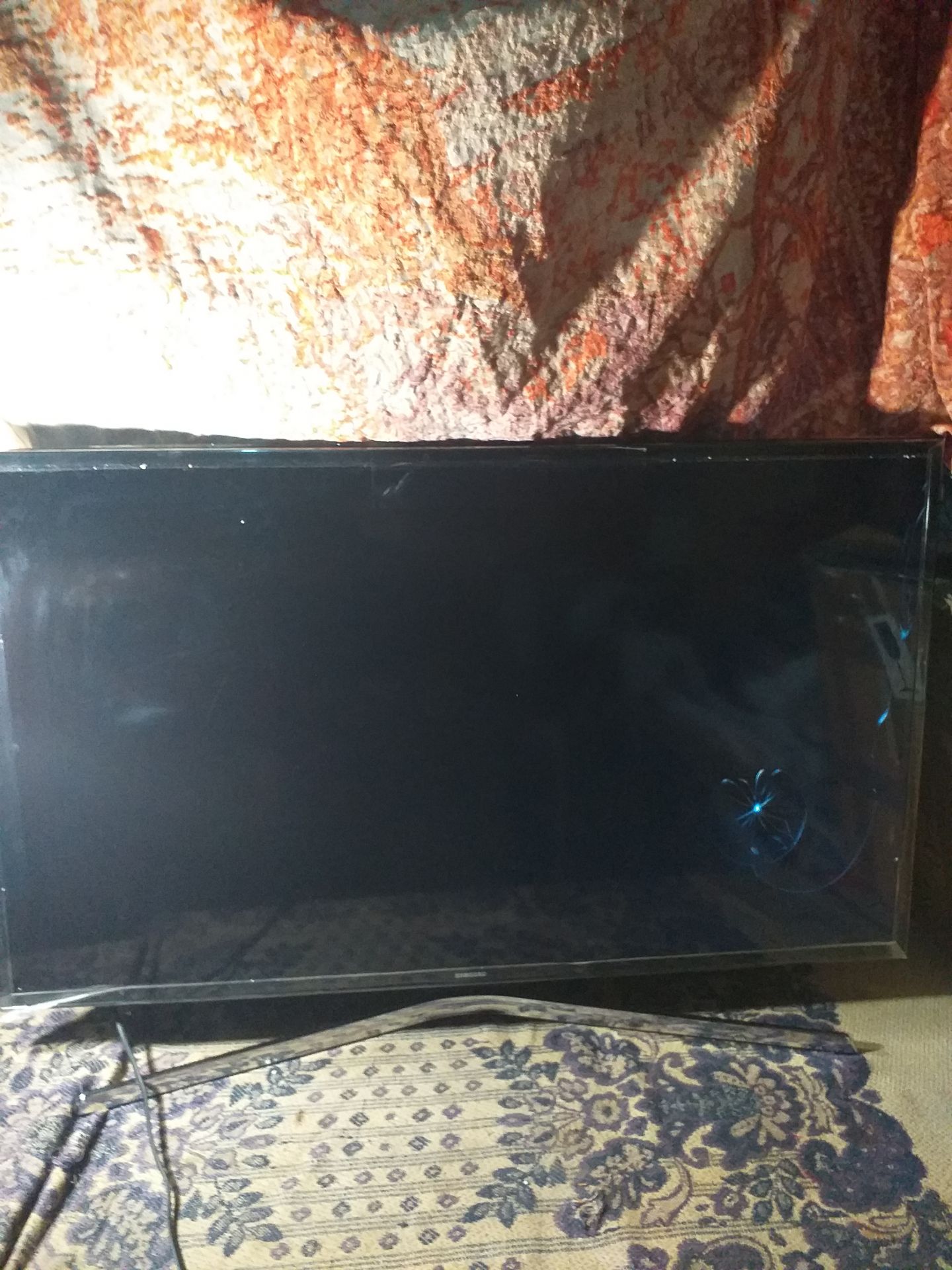 Samsung UE40KU6100AXUA Разбита матрица! - фото фото фото 0
