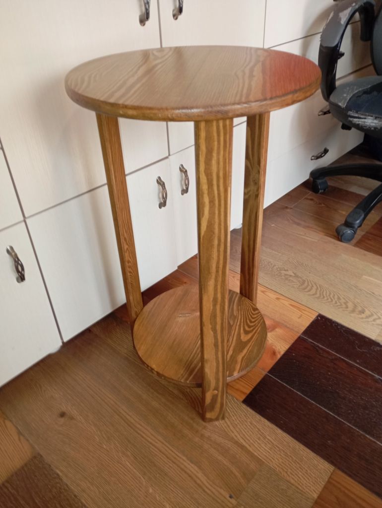 Круглый столик из натурального дерева - фото фото фото 2