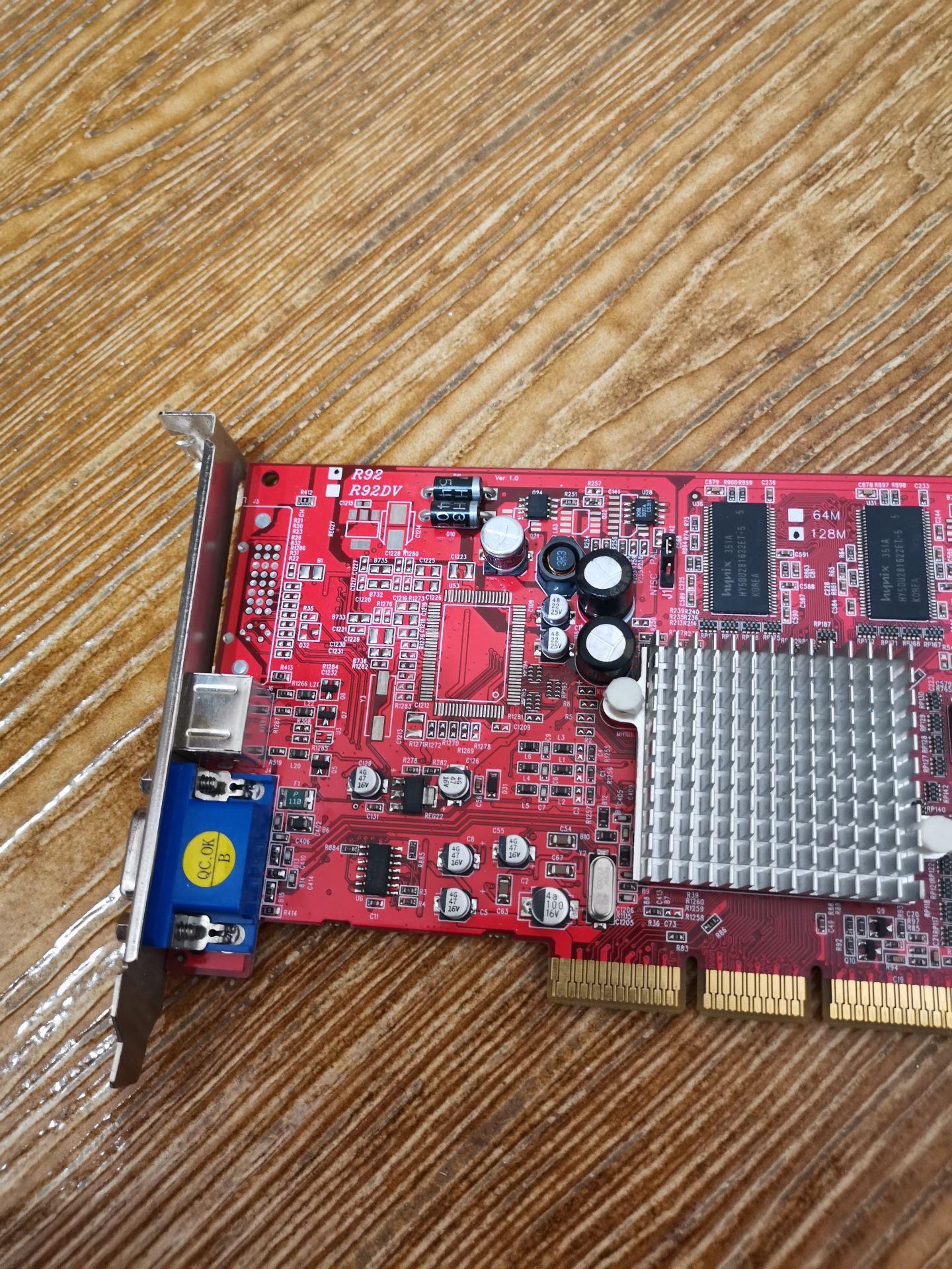 Видеокарта ATI Radeon 9200 AGP 4X/8X - фото фото фото 5