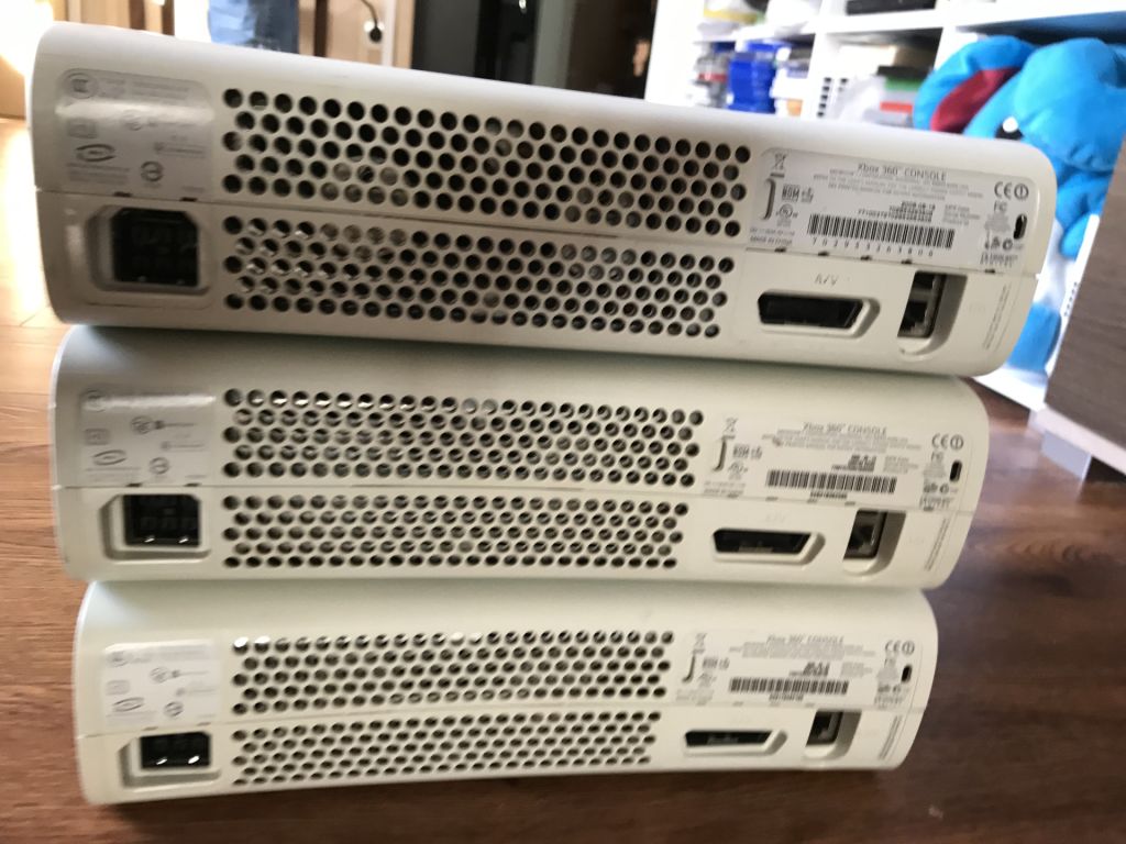 3 Xbox 360 - приставки робочі - ціна за три - фото фото фото 5