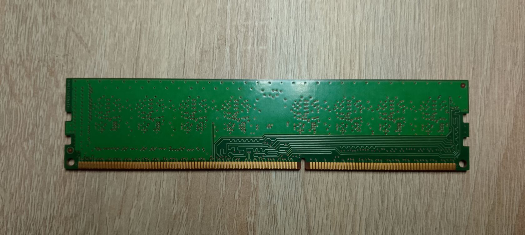 Samsung 4Gb DDR3-1600 PC3-12800U        (M378B5173DB0-CK0) - фото фото фото 1