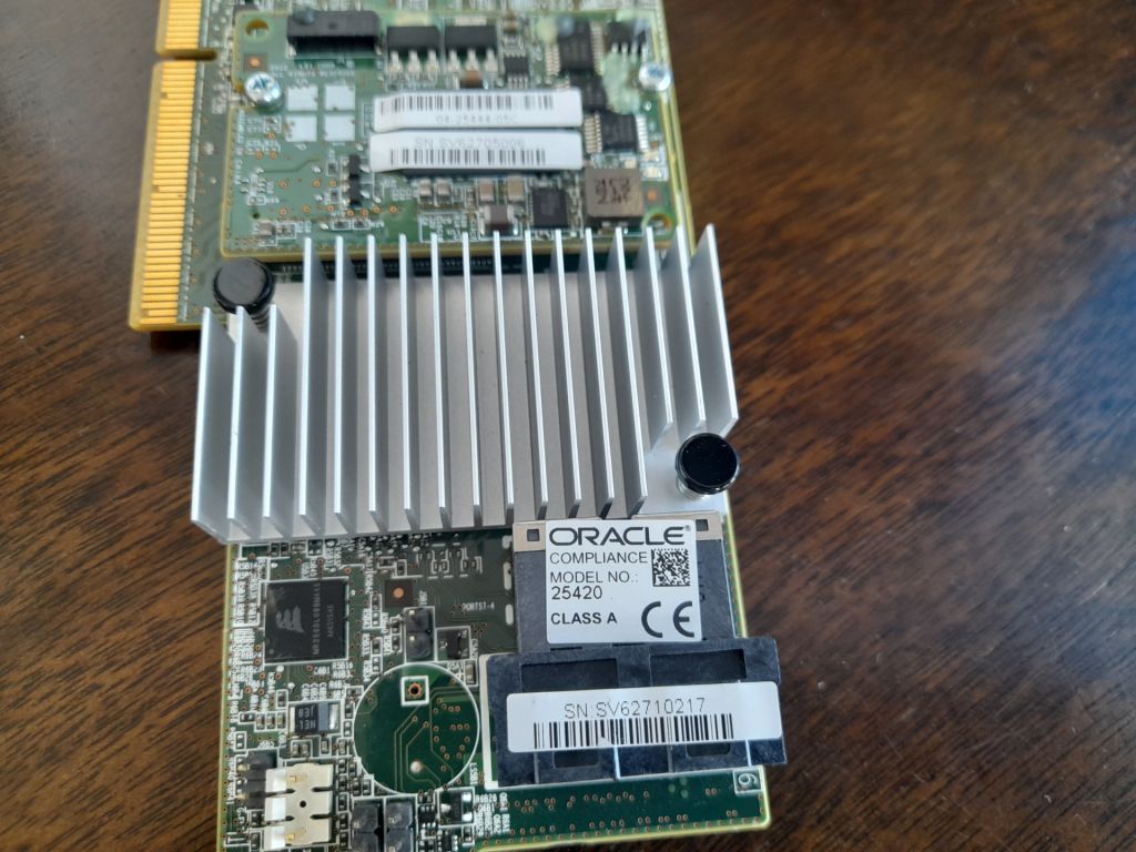 RAID Oracle SAS 9361-8i 12Gbit/s 1GB          (03-25420-09E) PCI-e x8          (2х mini-SAS SFF-8643) - фото фото фото 3