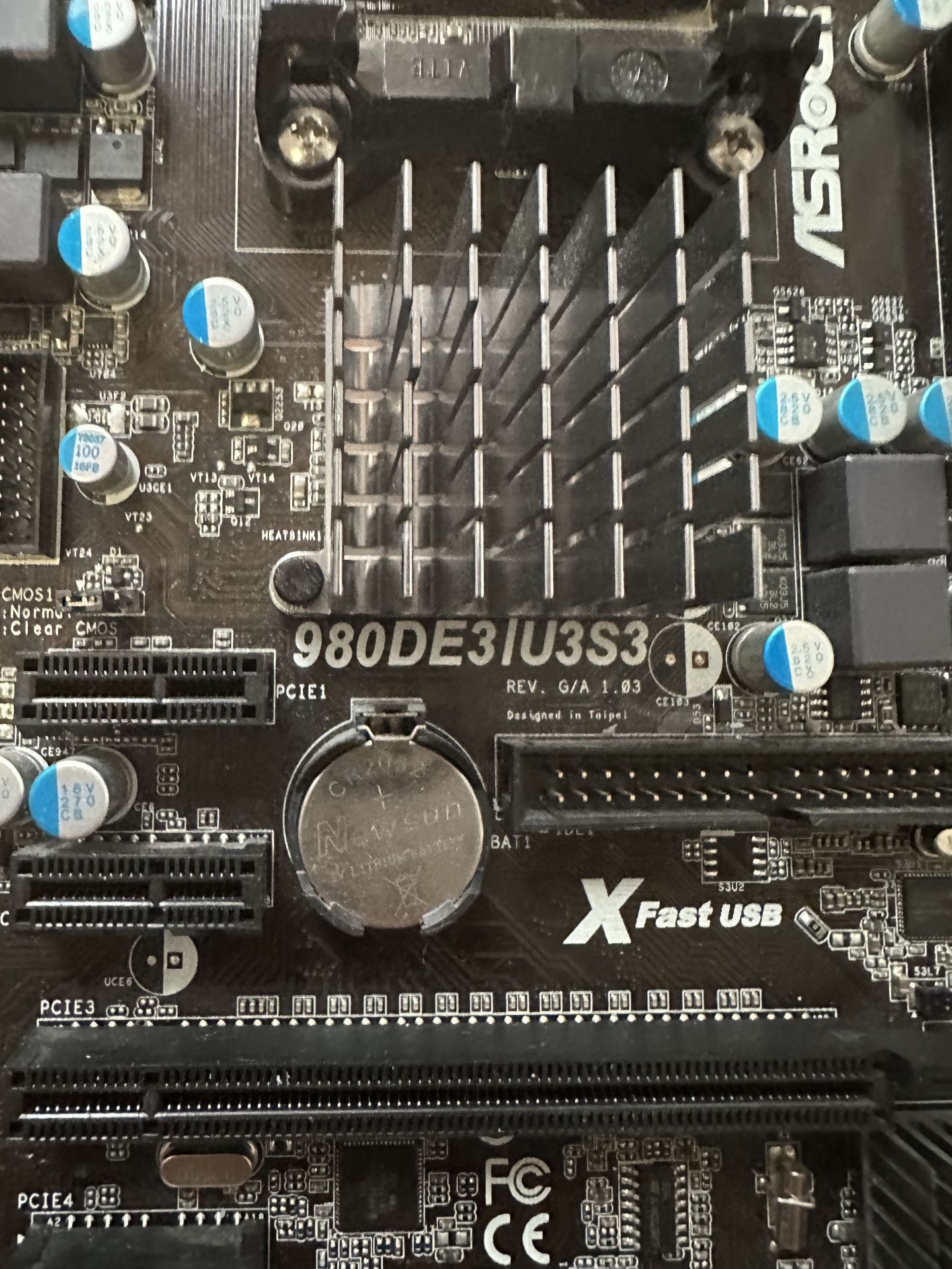 Материнська плата ASRock 980DE3/U3S3  (sAM3+ Процесор FX 6300 - фото фото фото 1