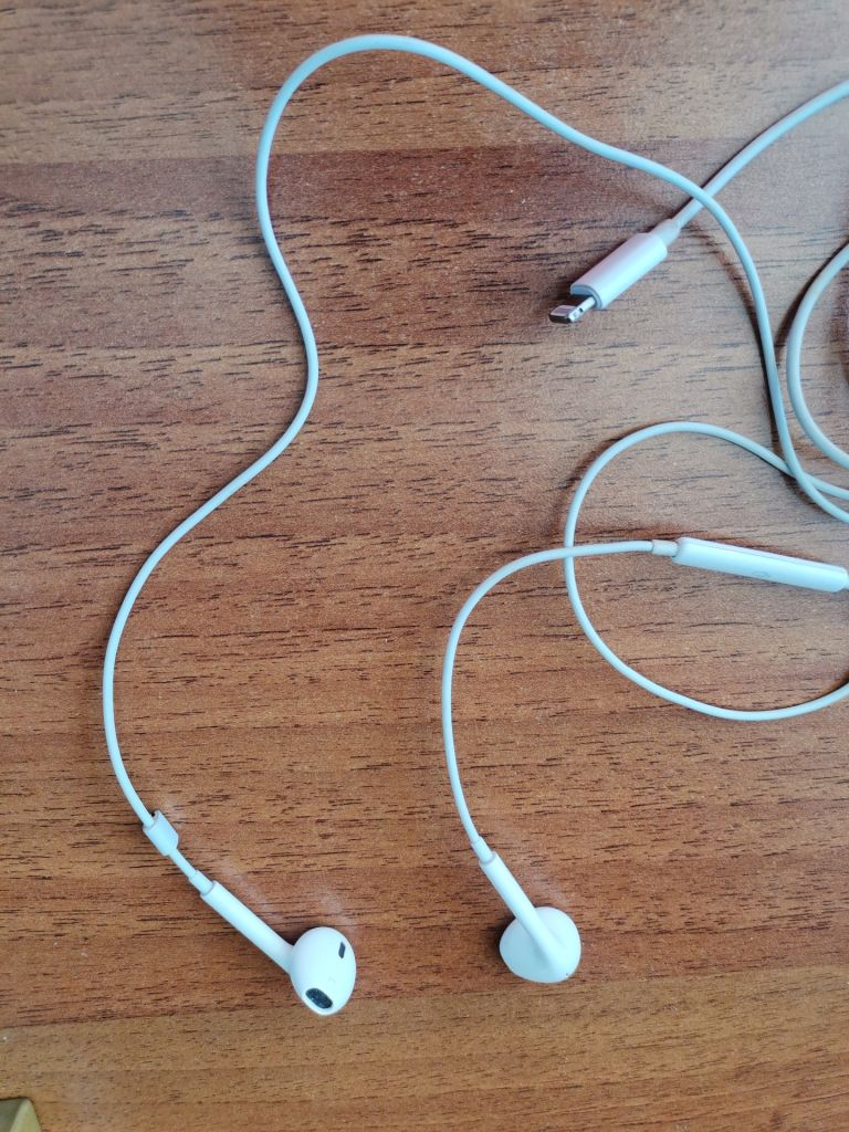 Наушники гарнитура Apple EarPods Lightning - фото фото фото 3