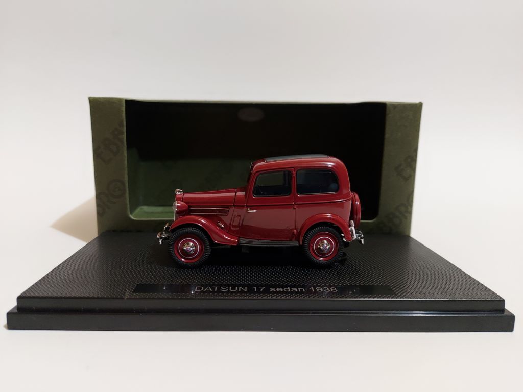 Ebbro 1:43 Datsun 17 Sedan  (1938) dark red - фото фото фото 2