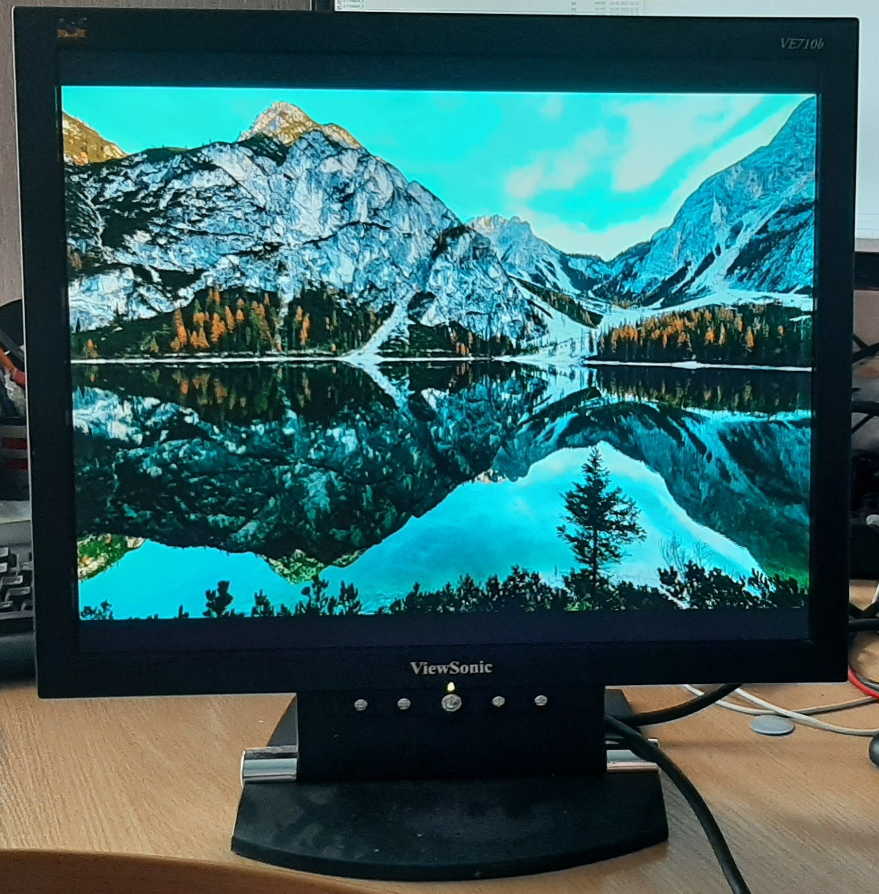 Монитор ViewSonic VE710b - фото фото фото 3