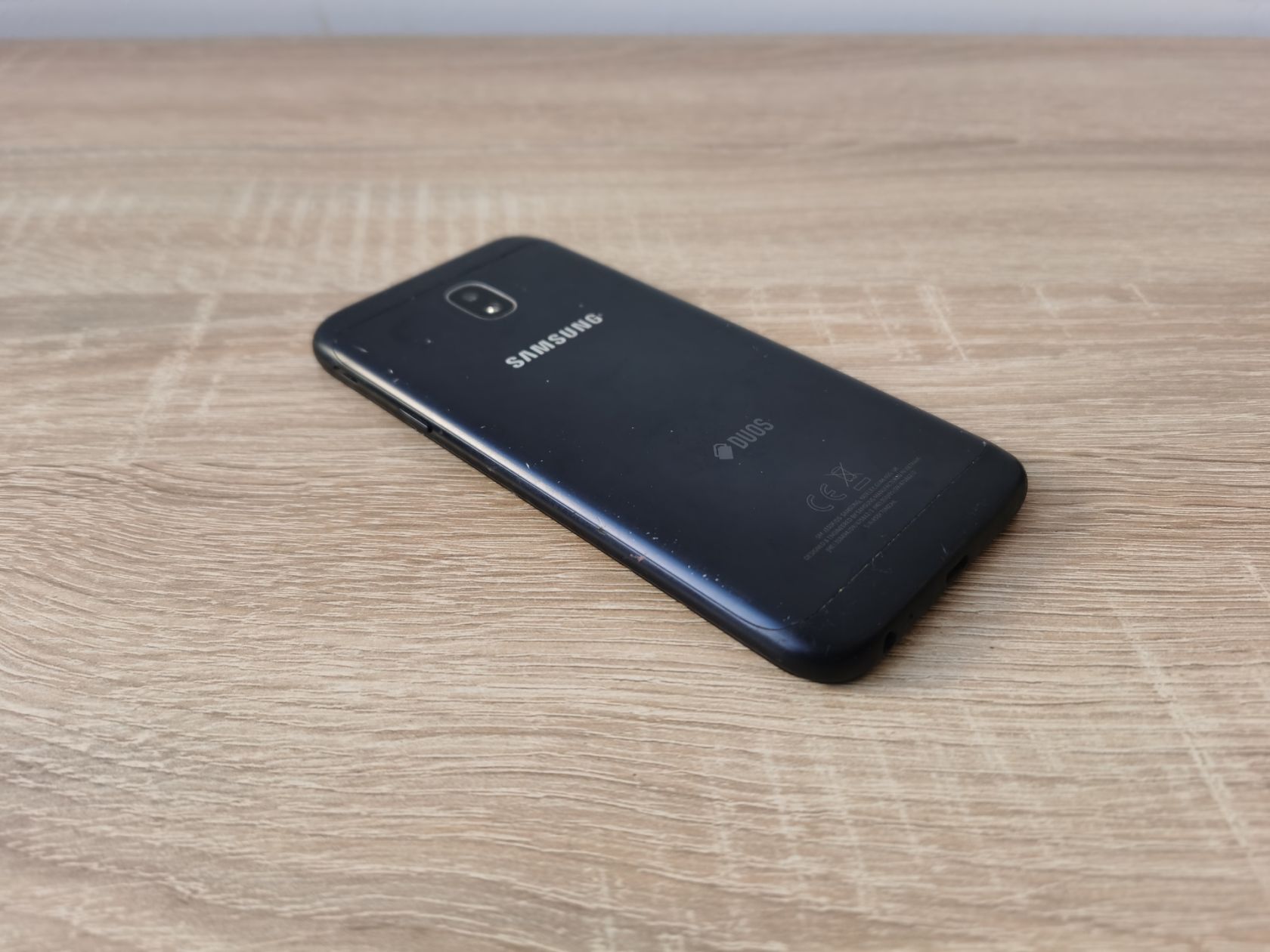 Samsung Galaxy J3 2017    (SM-J330F/DS) Black - Не робочий! - фото фото фото 2