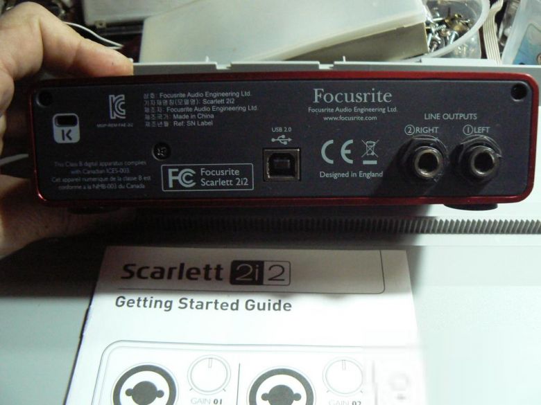 FOCUSRITE Scarlett 2i2  Аудиоинтерфейс - фото фото фото 2