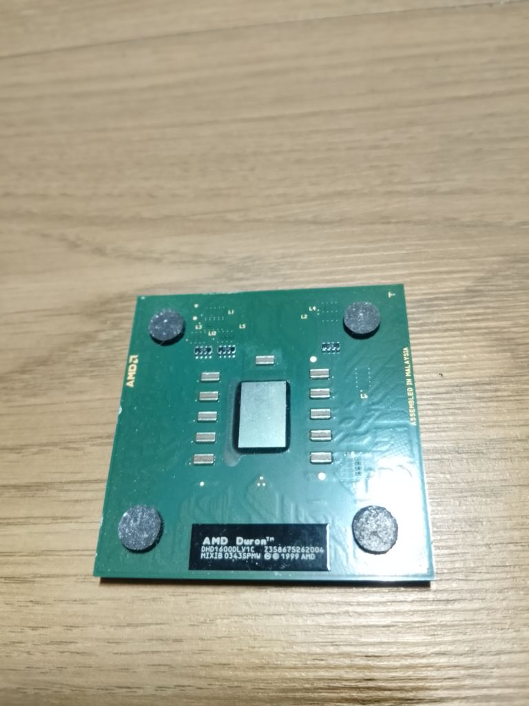 AMD Duron 1600  (DHD1600DLV1C) - фото фото фото 0