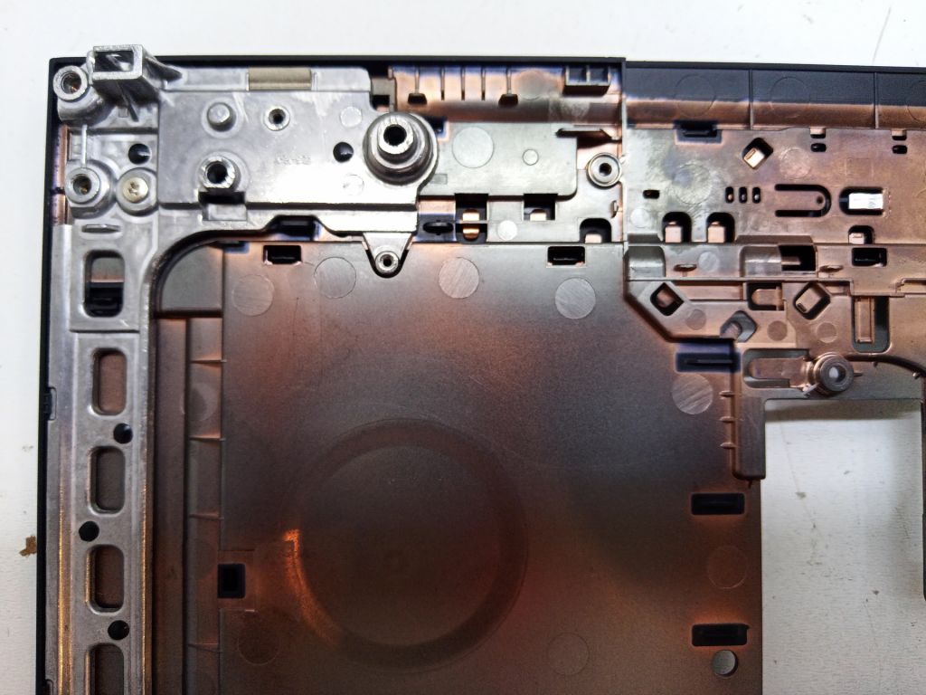 Б/У Топкейс TOSHIBA TECRA A11-17M - фото фото фото 2