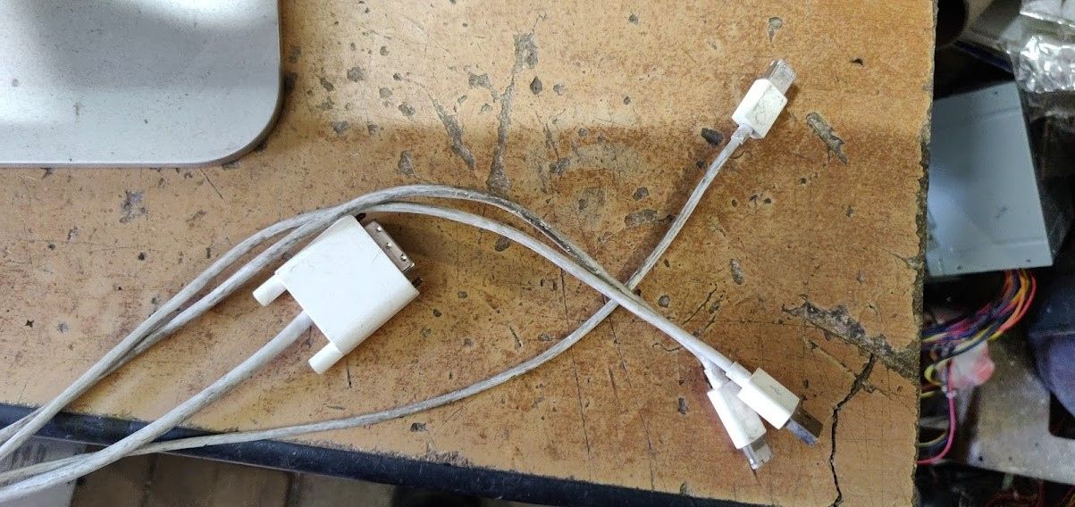 Широкоформатный ЖК-монитор 23 дюйма Apple Cinema HD Display A1082 № 22070701 - фото фото фото 4