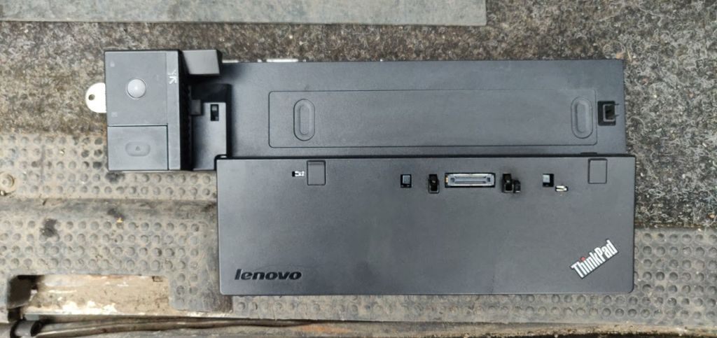 Док-станция Lenovo ThinkPad Ultra Dock 40A2 № 211703 - фото фото фото 0