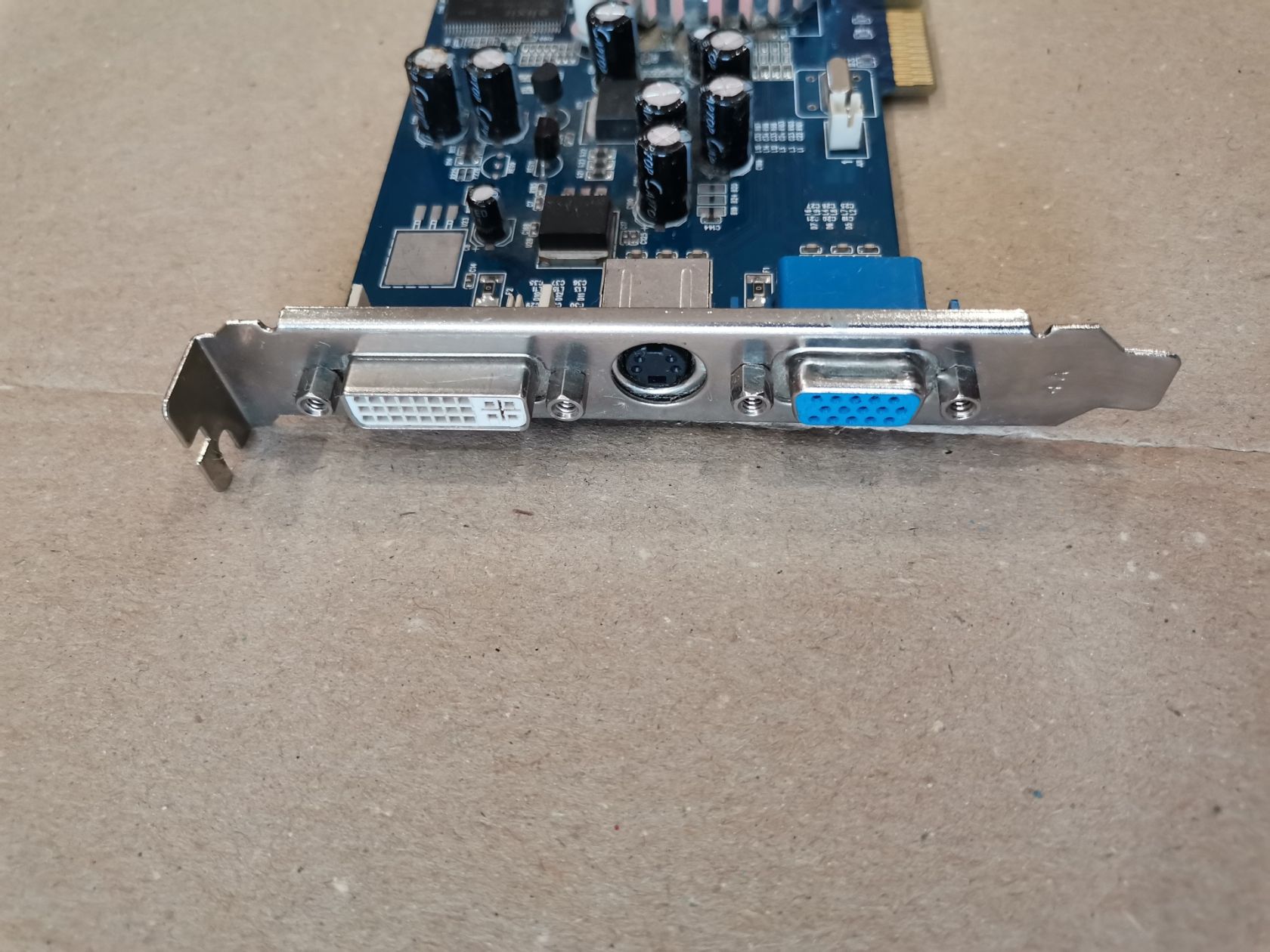 Видеокарта ATI Radeon NVIDIA GeForce AGP - фото фото фото 2