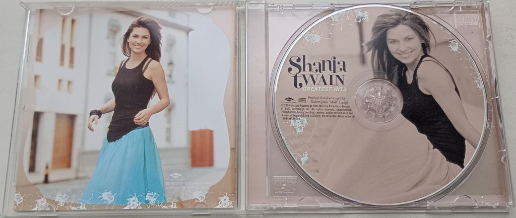 SHANIA TWAIN Greatest Hits CD Europe - фото фото фото 1
