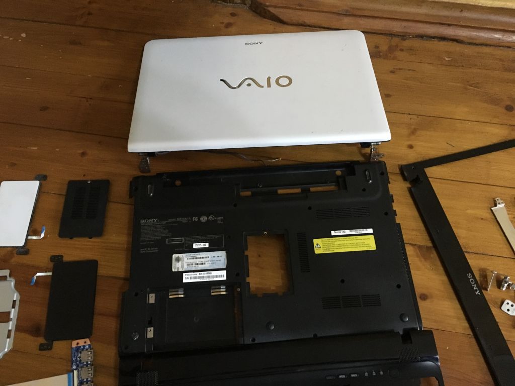 Sony VAIO SVE15 на части - фото фото фото 3
