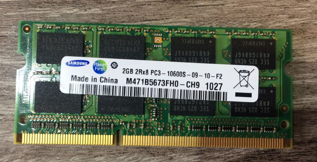Для ноутбука 2GB DDR3 1333MHz Samsung PC3 10600S 2Rx8 RAM Оперативна пам'ять - фото фото фото 0