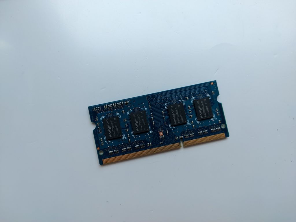 Nanya SODIMM DDR3 2Gb 1600MHz 12800s NT2GC64B88G0NS-DI - фото фото фото 1