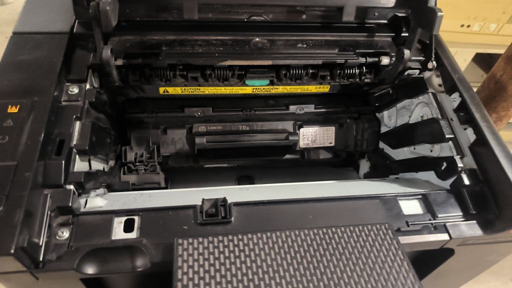 Принтер HP LaserJet P1606dn №113 - фото фото фото 3