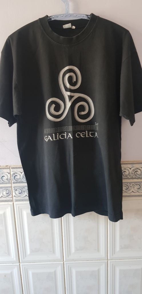 Футболка   (100% cotton, 2XL) б/у - фото фото фото 0