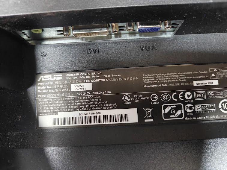 Широкоформатный ЖК-монитор с DVI и audio 22 дюйма Asus VW224T № 26070702 - фото фото фото 3