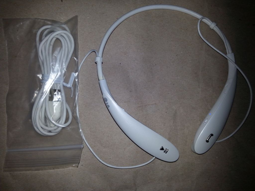 Bluetooth стереогарнитура LG Tone Ultra HBS-800 редкаяБЕЛАЯ - фото фото фото 5