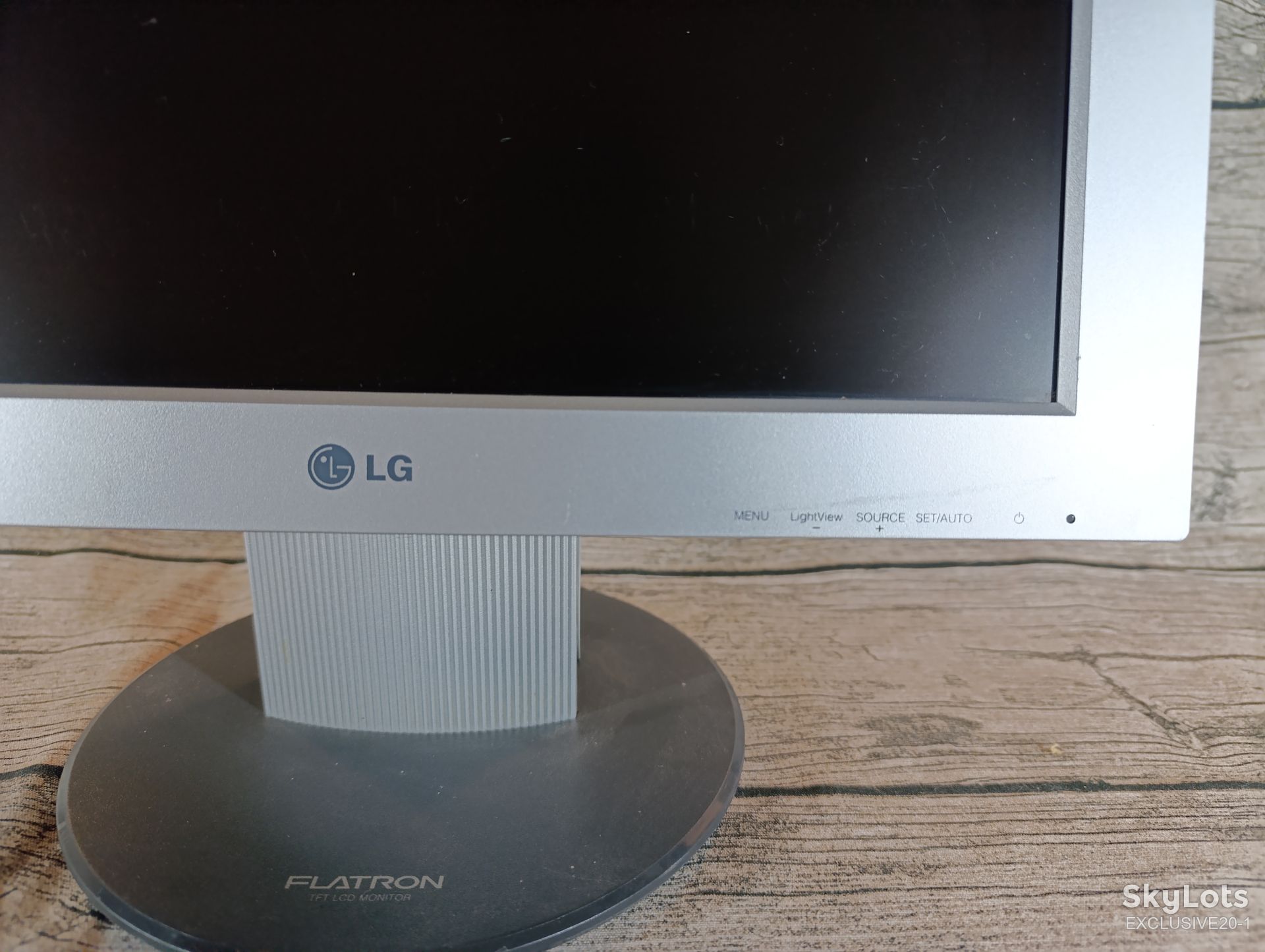 Монитор LG Flatron L1530B . - фото фото фото 2