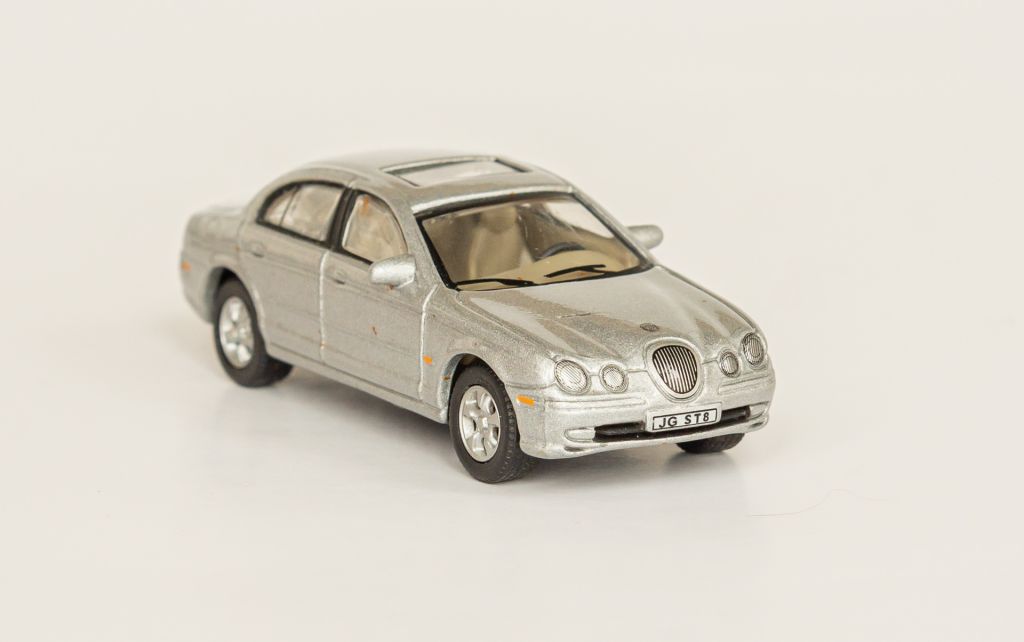 1:72 Jaguar S-Type 1999-2002 silver, Hongweell - фото фото фото 3
