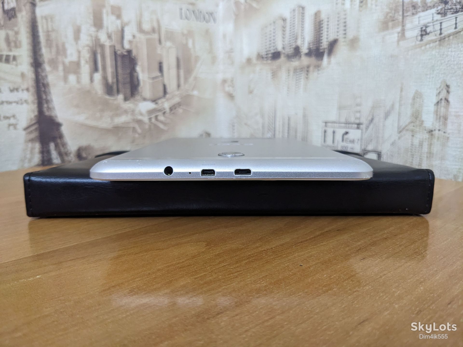 Планшет Acer Iconia Tab 8 A1-840FHD + кожаный чехол RIVACASE - фото фото фото 3