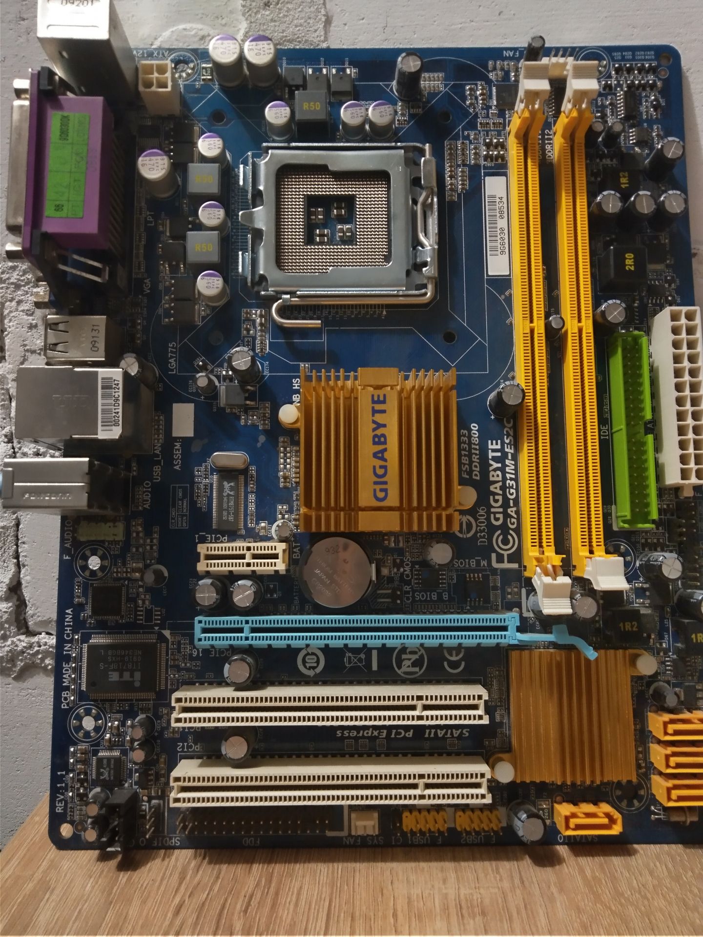 Материнська плата GIGABYTE GA-G31M-ES2C Socket LGA775MicroATX 2x DDR2 - фото фото фото 1