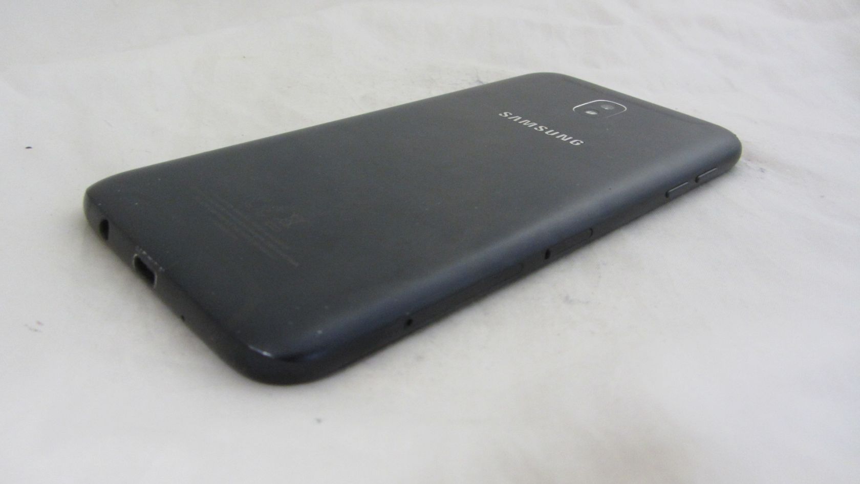 Samsung Galaxy J7  (2017)  (SM-J730F/DS) Black - фото фото фото 4